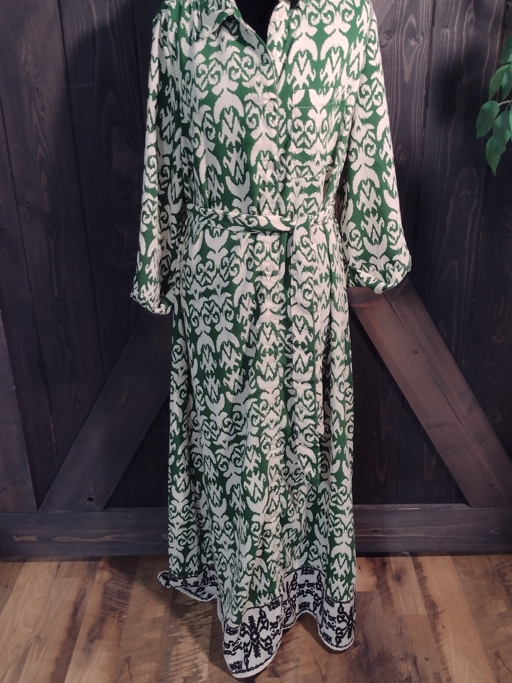 Sincerely Jules Green and White Patterned Maxi Shirt Dress